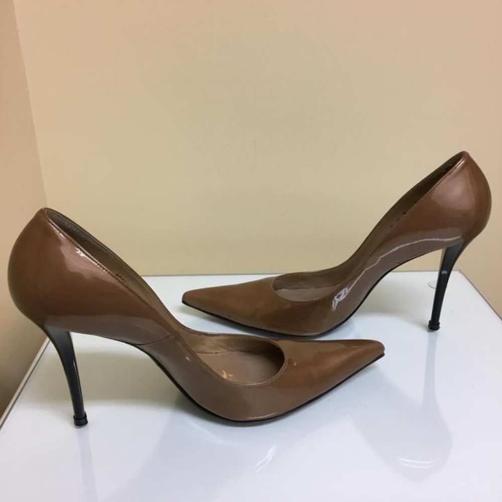 ISO Stuart Weitzman "Fever"